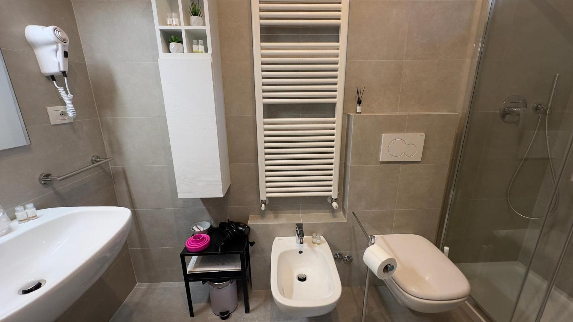 Guest house La Casa Bianca Rooms&lounge *